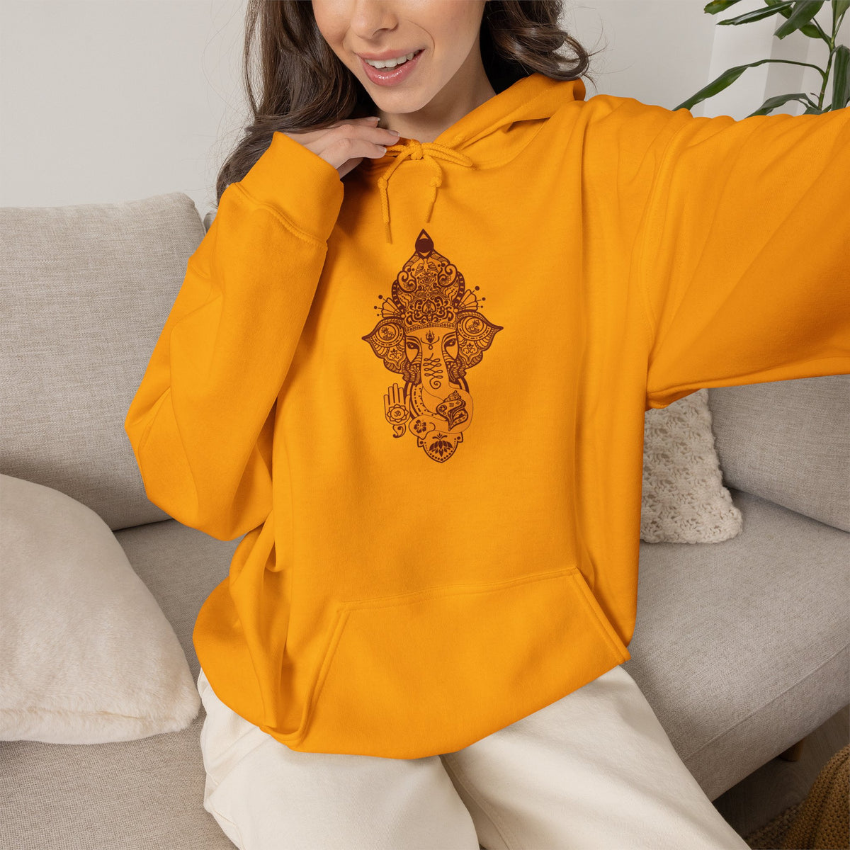 Shri Ganesha - Unisex Heavy Blend™ Hooded Sweatshirt