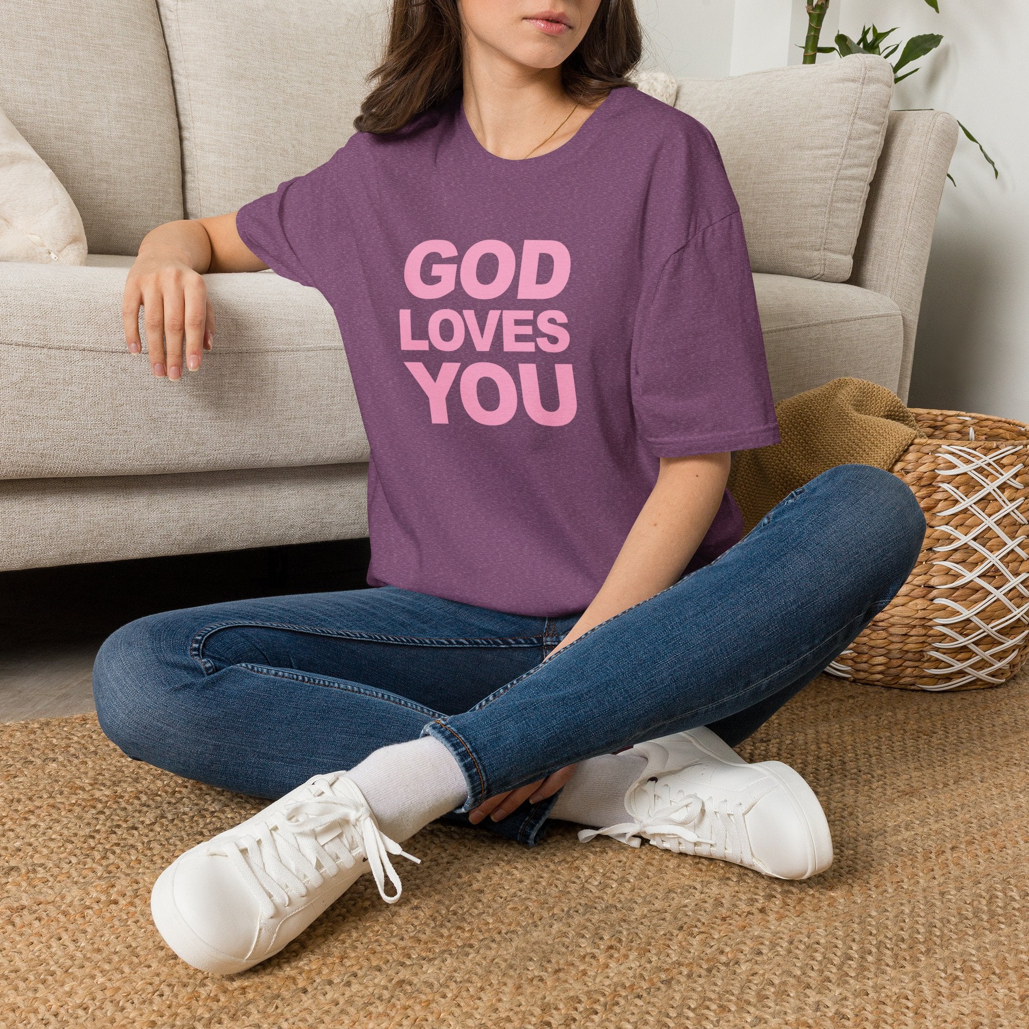 GOD LOVES YOU - T-Shirt (Unisex)