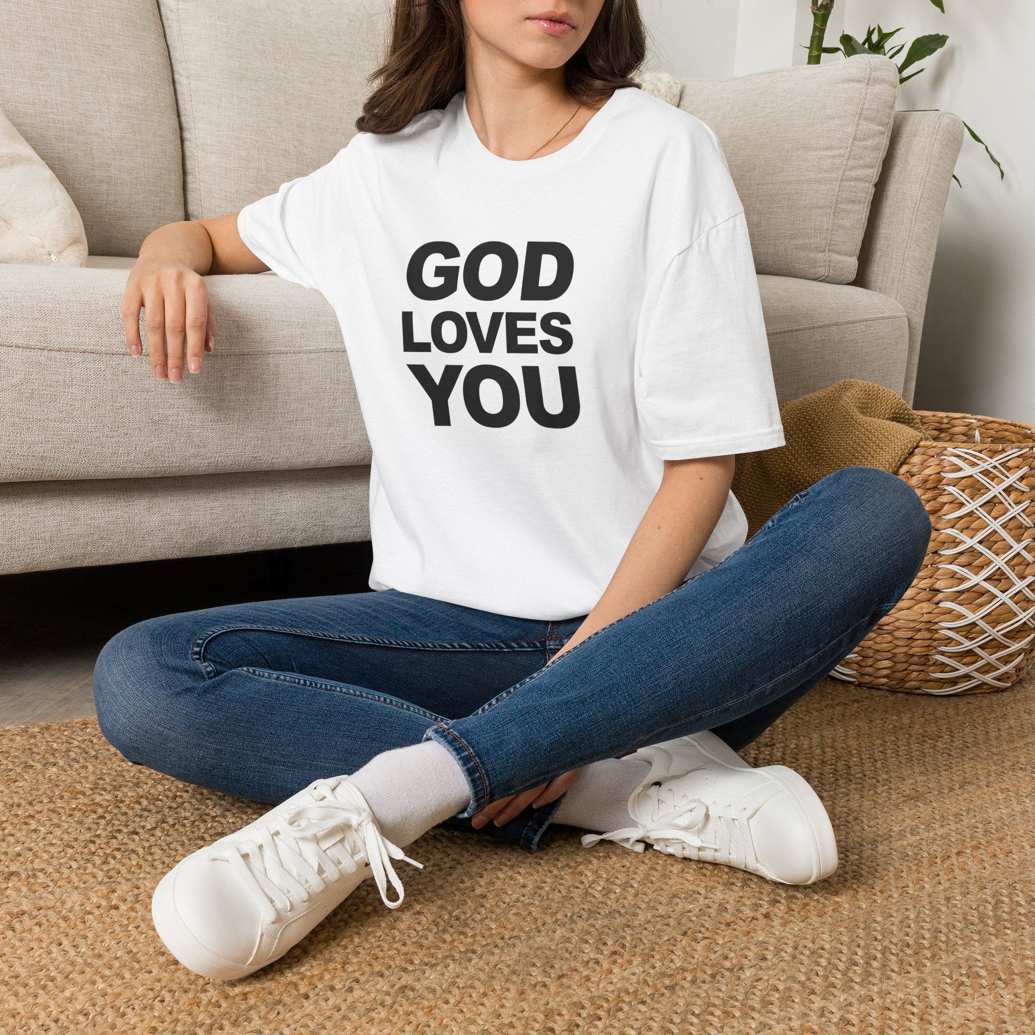GOD LOVES YOU - T-Shirt (Unisex)