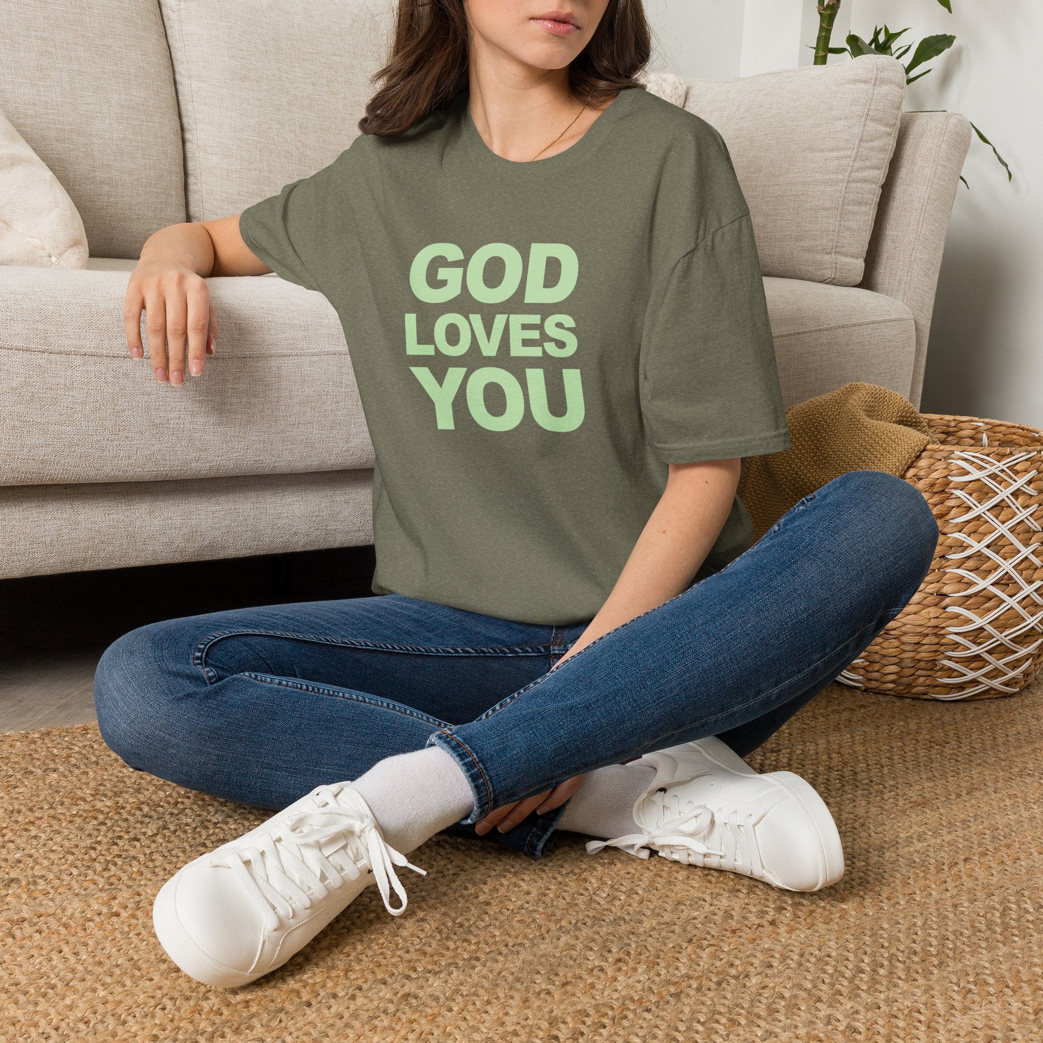 GOD LOVES YOU - T-Shirt (Unisex)