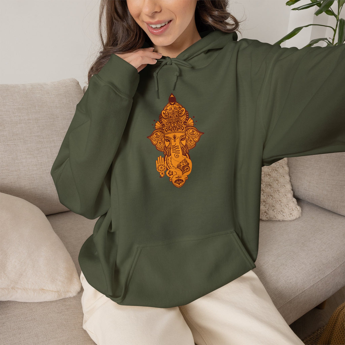 Shri Ganesha - Unisex Heavy Blend™ Hooded Sweatshirt